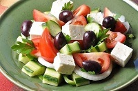 Готовый греческий салат
